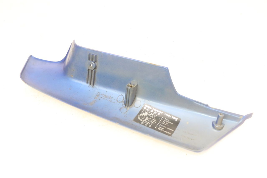 photo de RIGHT FOOTREST BRACKET PEUGEOT FOX 50 (1995 - 2003)