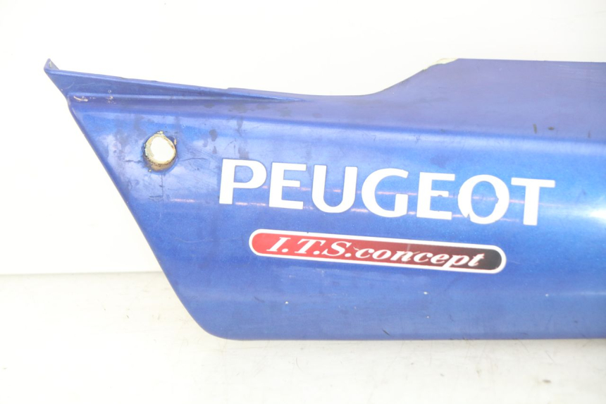 photo de RIGHT FOOTREST BRACKET PEUGEOT FOX 50 (1995 - 2003)