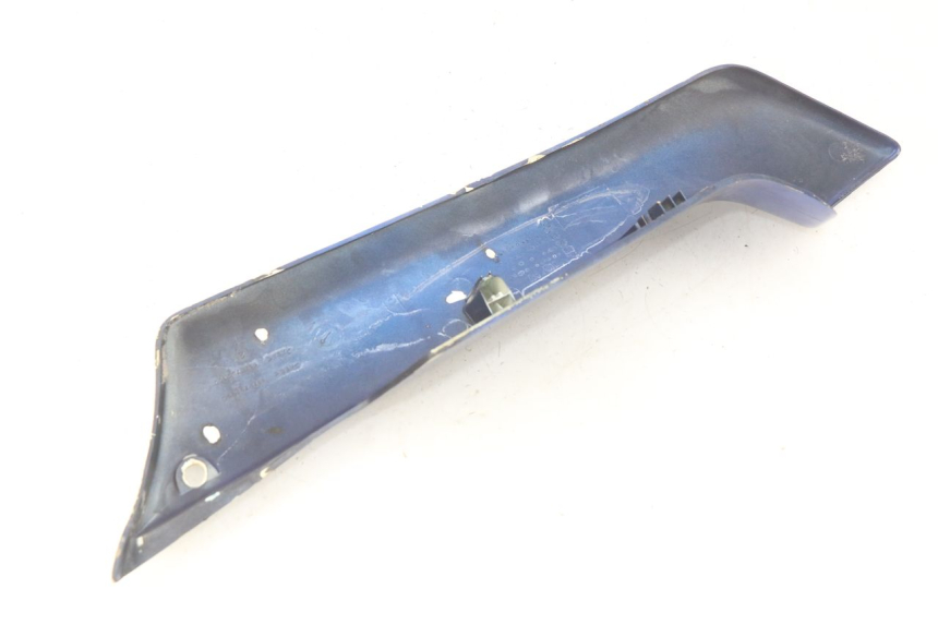 photo de RIGHT FOOTREST BRACKET PEUGEOT FOX 50 (1995 - 2003)