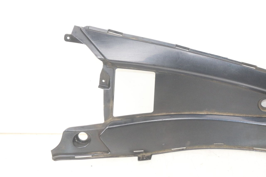 photo de RIGHT FOOTREST BRACKET GILERA NEXUS 125 (2007 - 2009)