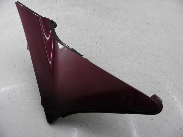 photo de RIGHT MIDDLE FLOOR PANEL HONDA FES S-WING SWING ABS 125 (2007 - 2015)