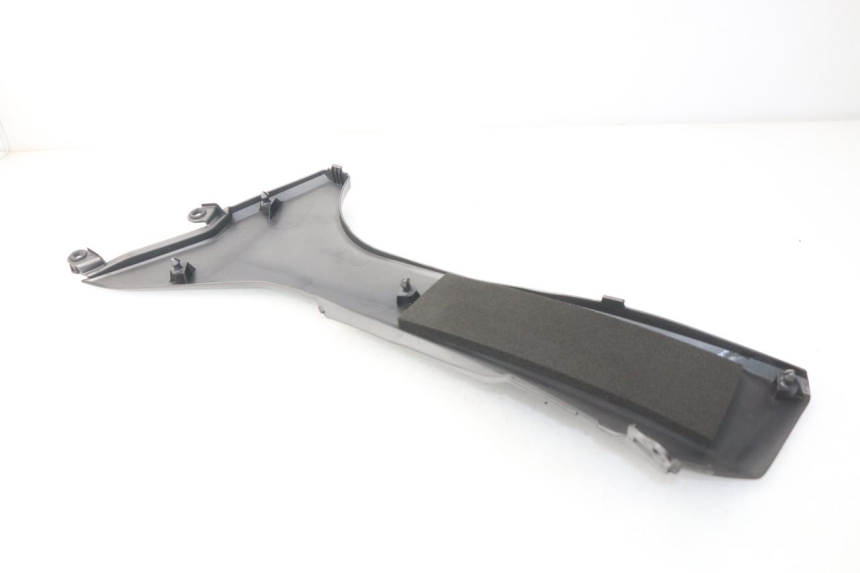 photo de RIGHT FOOTREST BRACKET HONDA INTEGRA NC D 750 (2016 - 2018)