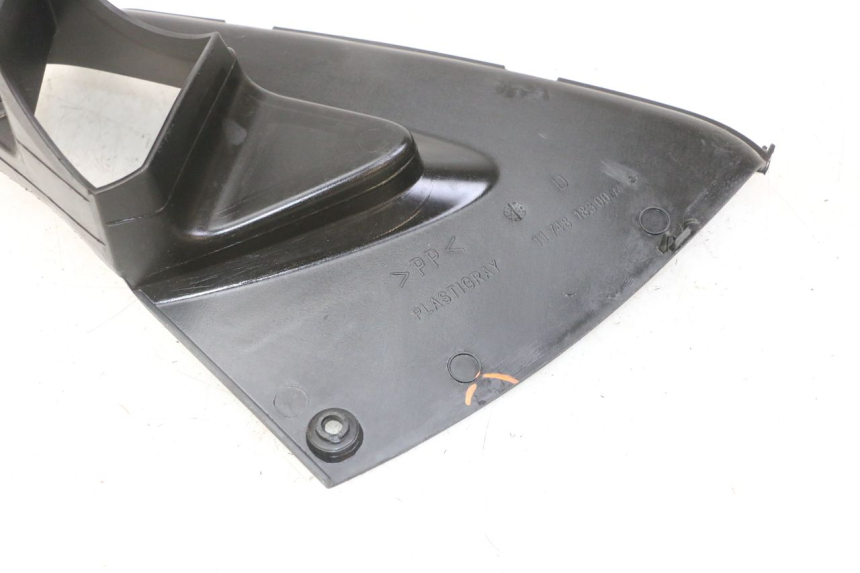 photo de RIGHT MIDDLE FLOOR PANEL PEUGEOT JET FORCE CARBU 50 (2003 - 2016)