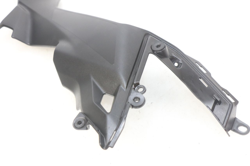 photo de RIGHT FOOTREST BRACKET KAWASAKI Z 650 (2016 - 2019)