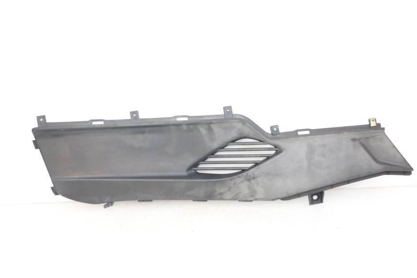 photo de RIGHT FOOTREST BRACKET KYMCO DINK STREET ABS 125 (2011 - 2018)