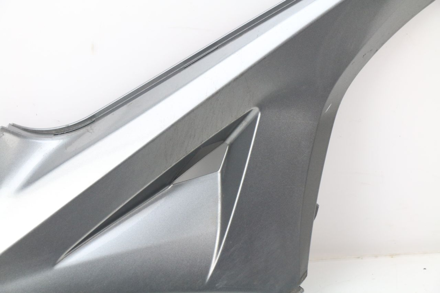 photo de RIGHT MIDDLE FLOOR PANEL KYMCO X-CITING XCITING 400 (2014 - 2018)