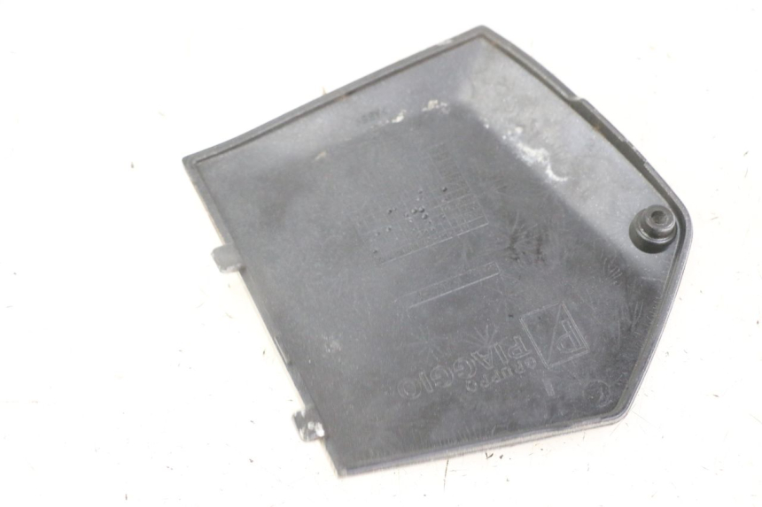 photo de RIGHT MIDDLE FLOOR PANEL PIAGGIO MP3 LT 300 (2010 - 2016)