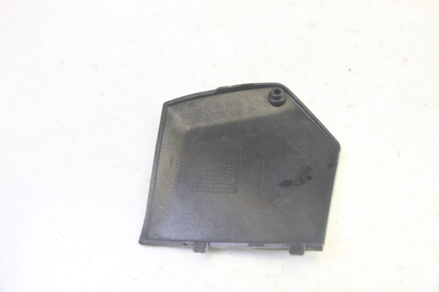 photo de RIGHT MIDDLE FLOOR PANEL PIAGGIO MP3 RL 250 (2007 - 2010) - Product overview