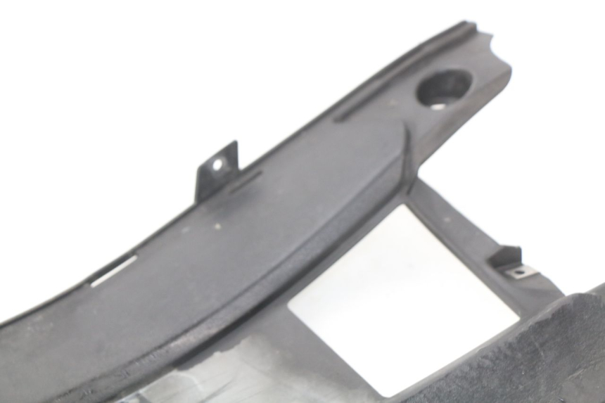 photo de RIGHT FOOTREST JOINT GILERA NEXUS 125 (2009 - 2013)