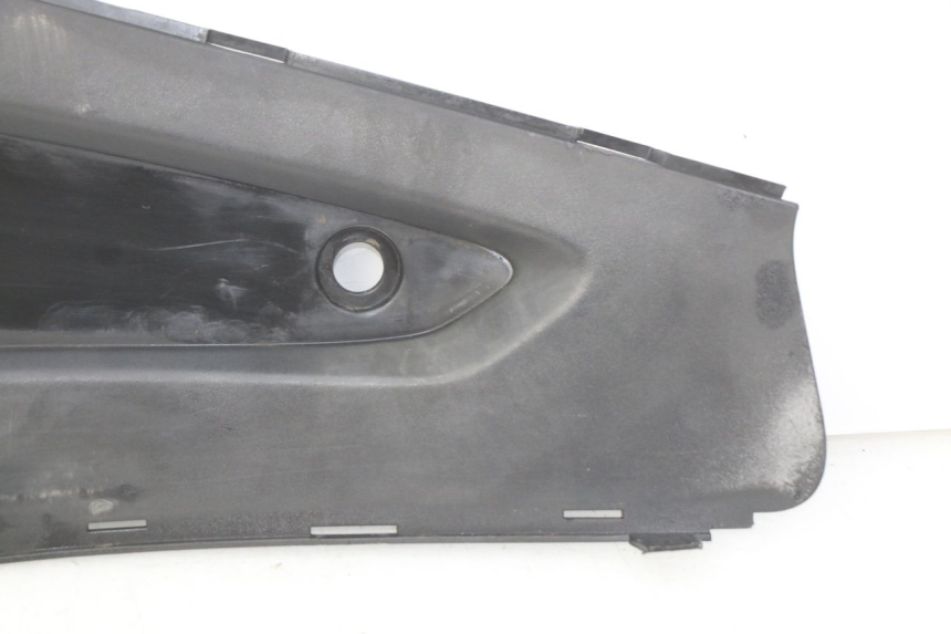 photo de RIGHT FOOTREST JOINT GILERA NEXUS 125 (2009 - 2013)