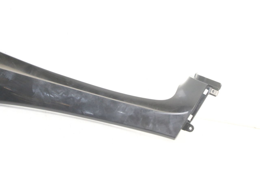 photo de RIGHT MIDDLE FLOOR PANEL PIAGGIO MP3 500 (2014 - 2016)