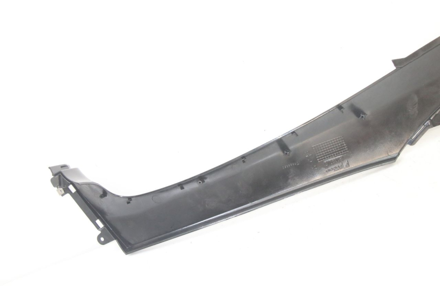 photo de RIGHT MIDDLE FLOOR PANEL PIAGGIO MP3 500 (2014 - 2016)
