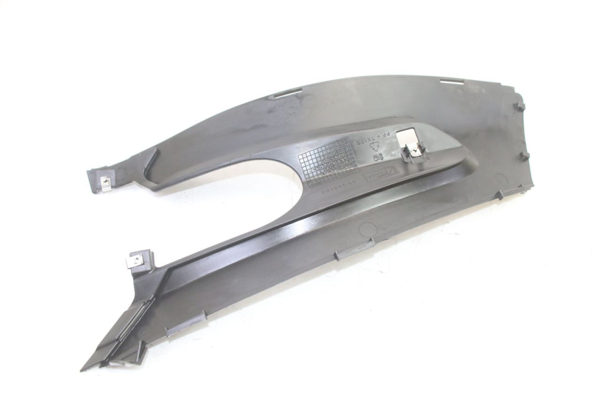photo de RIGHT MIDDLE FLOOR PANEL GILERA RUNNER SP 50 (2006 - 2008)