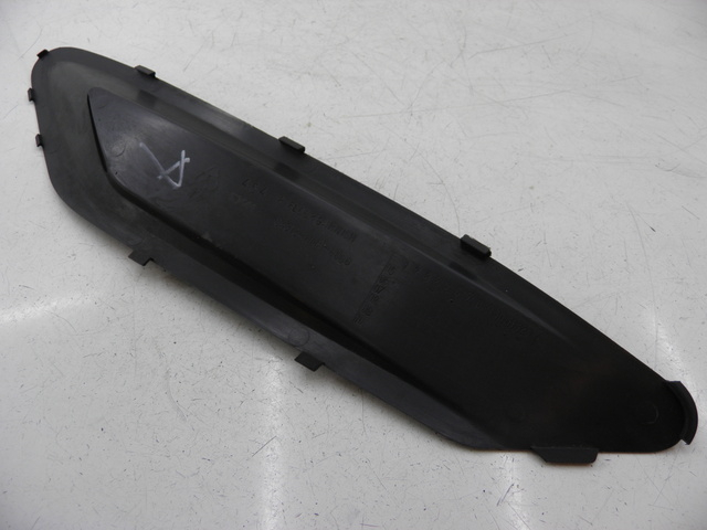 photo de RIGHT MIDDLE FLOOR PANEL SYM GTS 125 (2005 - 2008)