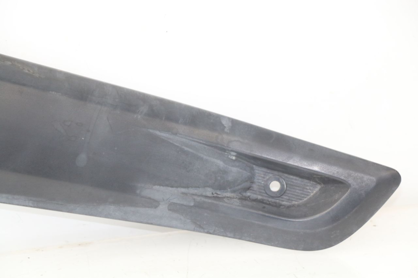 photo de RIGHT FOOTREST BRACKET YAMAHA X-MAX XMAX 125 (2010 - 2014)