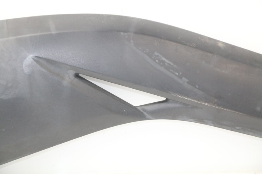 photo de RIGHT FOOTREST BRACKET YAMAHA X-MAX XMAX 125 (2010 - 2014)