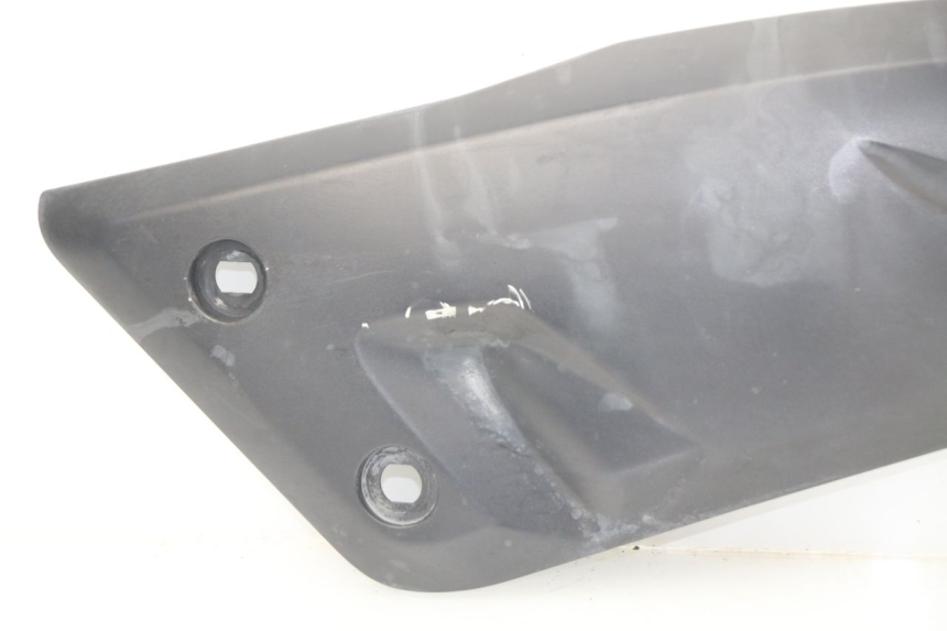 photo de RIGHT FOOTREST BRACKET YAMAHA X-MAX XMAX 125 (2010 - 2014)