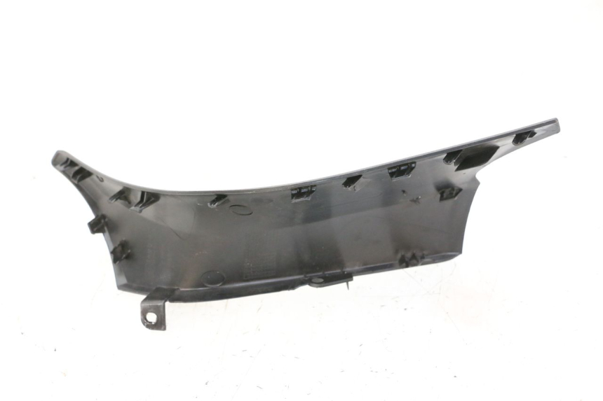 photo de RIGHT MIDDLE FLOOR PANEL YAMAHA XMAX X-MAX 125 (2021 - 2025)