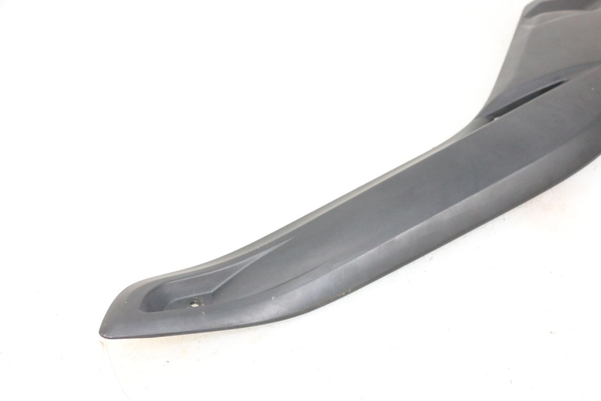 photo de RIGHT FOOTREST BRACKET YAMAHA X-MAX XMAX 125 (2010 - 2013) - Surface and material condition