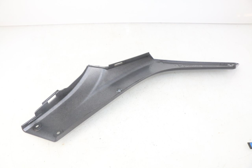 photo de LEFT MIDDLE FLOOR PANEL APRILIA SRV 850 (2012 - 2017)
