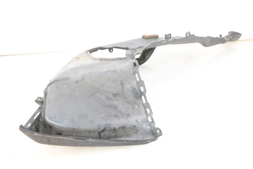 photo de LEFT MIDDLE FLOOR PANEL SUZUKI BURGMAN 650 (2013 - 2020)