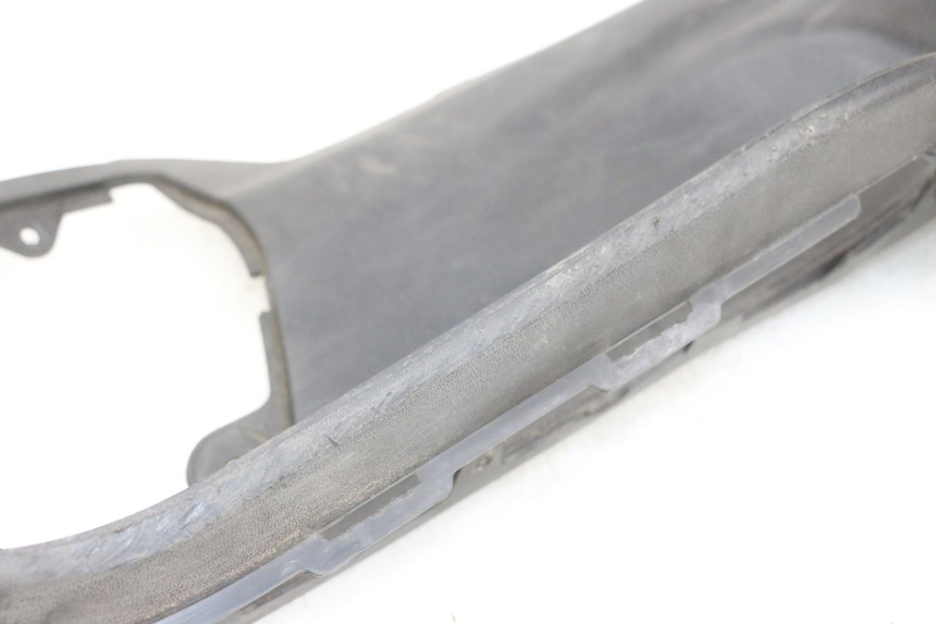 photo de LEFT MIDDLE FLOOR PANEL SUZUKI BURGMAN 650 (2013 - 2020)