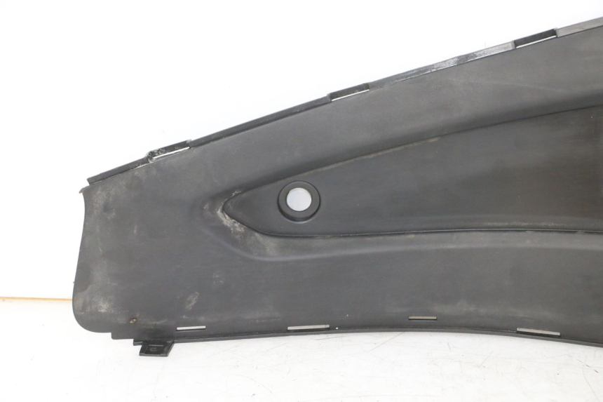 photo de LEFT MIDDLE FLOOR PANEL GILERA NEXUS 300 (2008 - 2013)