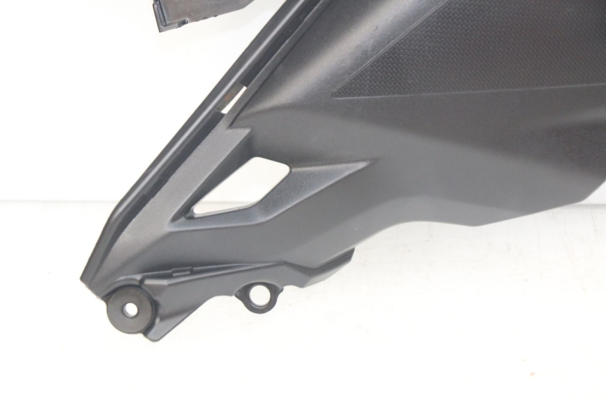 photo de LEFT FOOTREST BRACKET KAWASAKI Z 650 (2016 - 2019)