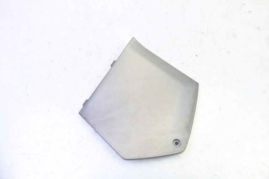 photo de LEFT MIDDLE FLOOR PANEL PIAGGIO MP3 125 (2006 - 2014)