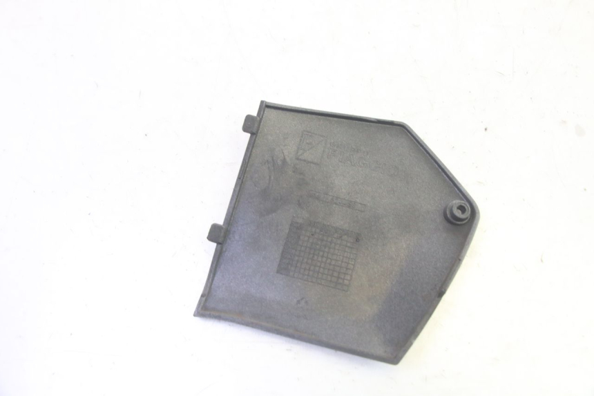 photo de LEFT MIDDLE FLOOR PANEL PIAGGIO MP3 125 (2006 - 2014)