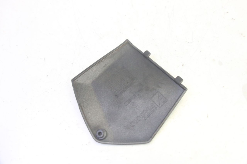 photo de LEFT MIDDLE FLOOR PANEL PIAGGIO MP3 125 (2006 - 2014)