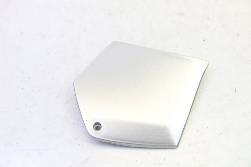 photo de LEFT MIDDLE FLOOR PANEL PIAGGIO MP3 RL 250 (2007 - 2010) - Component detail