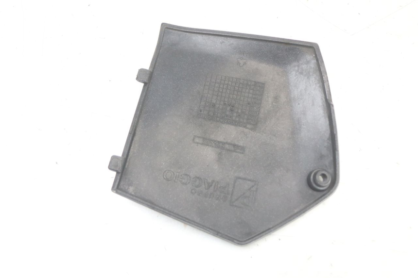 photo de LEFT MIDDLE FLOOR PANEL PIAGGIO MP3 LT 400 (2007 - 2012)