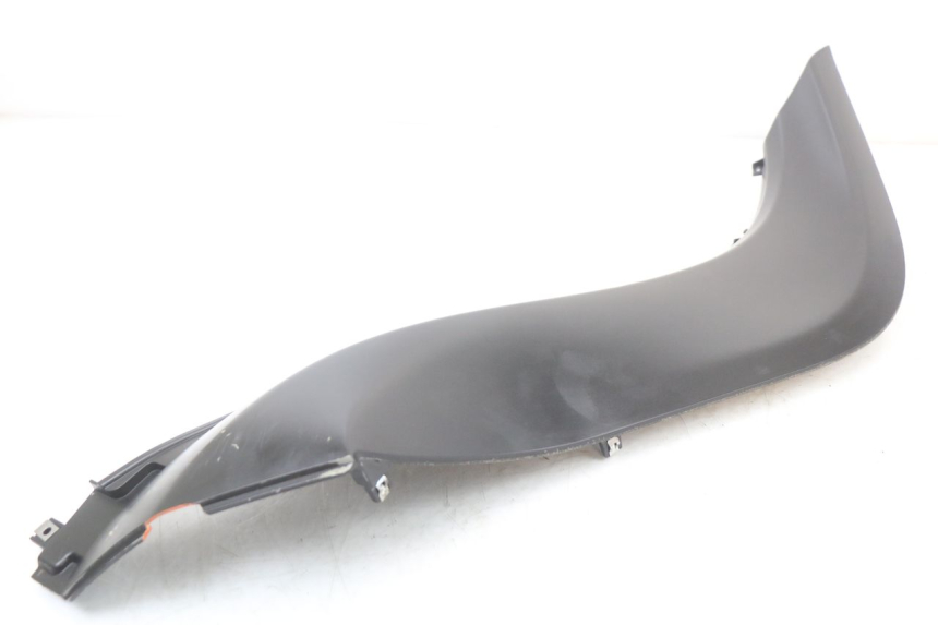 photo de LEFT FOOTREST BRACKET PIAGGIO X10 125 (2012 - 2017)