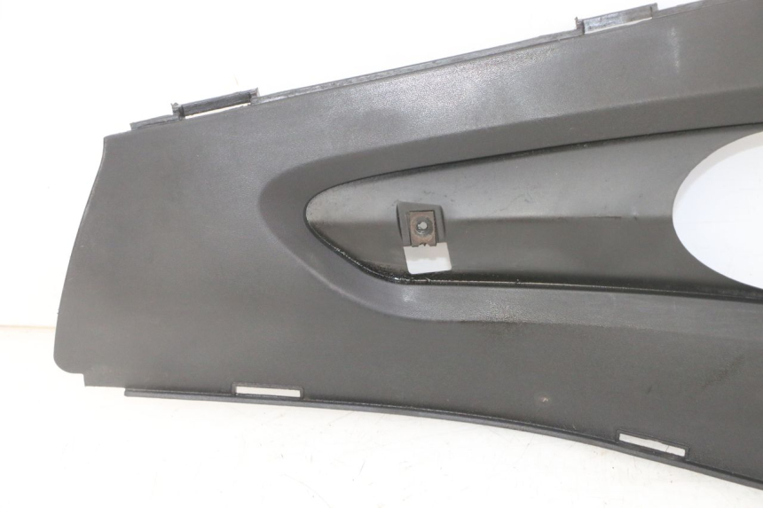 photo de LEFT MIDDLE FLOOR PANEL GILERA RUNNER SL 50 (2006 - 2009)