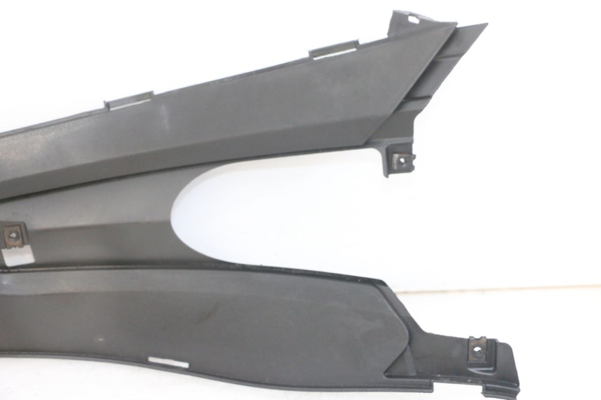photo de LEFT MIDDLE FLOOR PANEL GILERA RUNNER SL 50 (2006 - 2009)