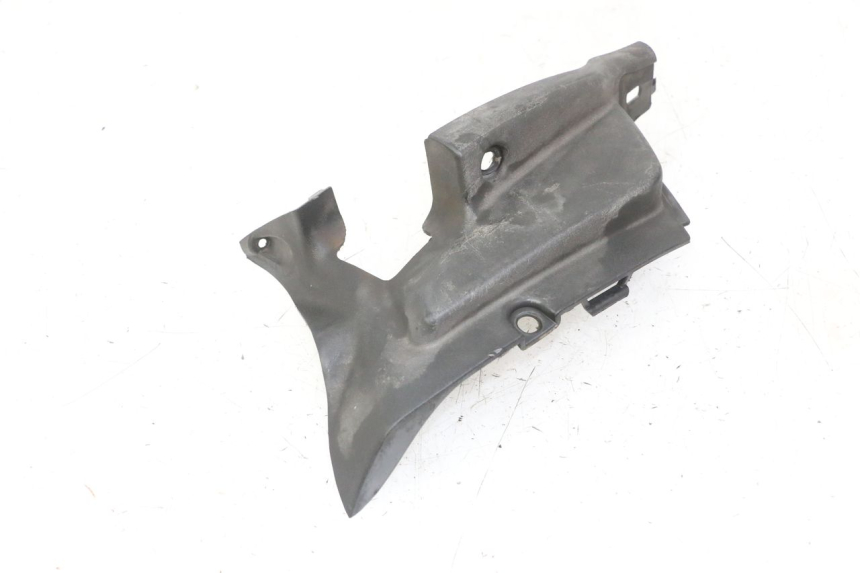 photo de LEFT MIDDLE FLOOR PANEL APRILIA SCARABEO GT TOURING 125 (1999 - 2005)