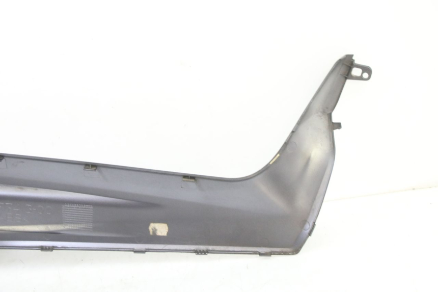 photo de LEFT FOOTREST BRACKET YAMAHA XMAX X-MAX 125 (2006 - 2009)