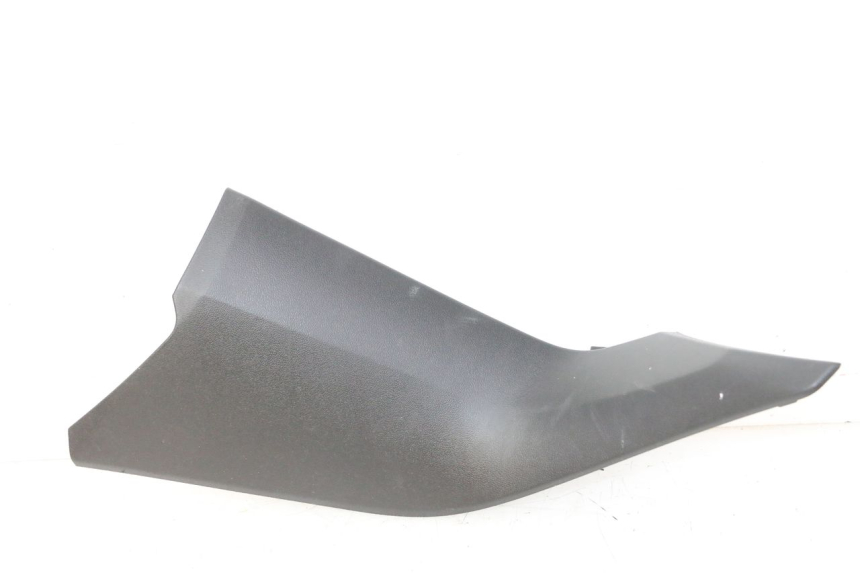 photo de LEFT MIDDLE FLOOR PANEL YAMAHA XMAX X-MAX 125 (2021 - 2025)