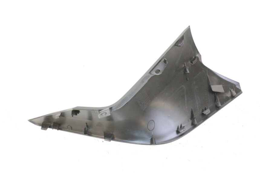 photo de LEFT MIDDLE FLOOR PANEL YAMAHA XMAX X-MAX 125 (2021 - 2025)