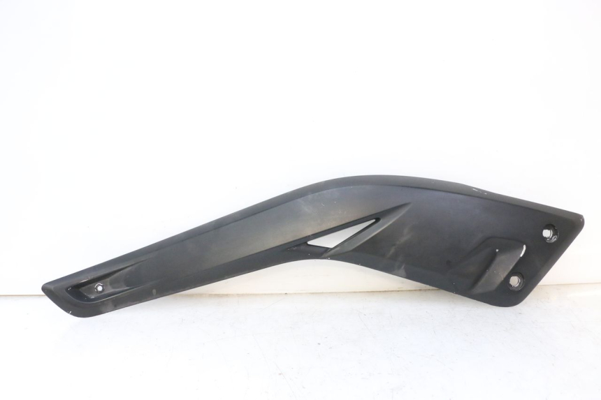 photo de LEFT MIDDLE FLOOR PANEL YAMAHA X-MAX XMAX 125 (2010 - 2014)