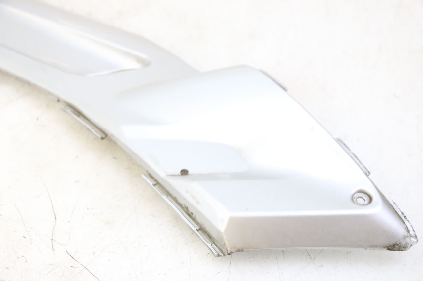 photo de LEFT MIDDLE FLOOR PANEL YAMAHA X-MAX XMAX 250 (2006 - 2009)