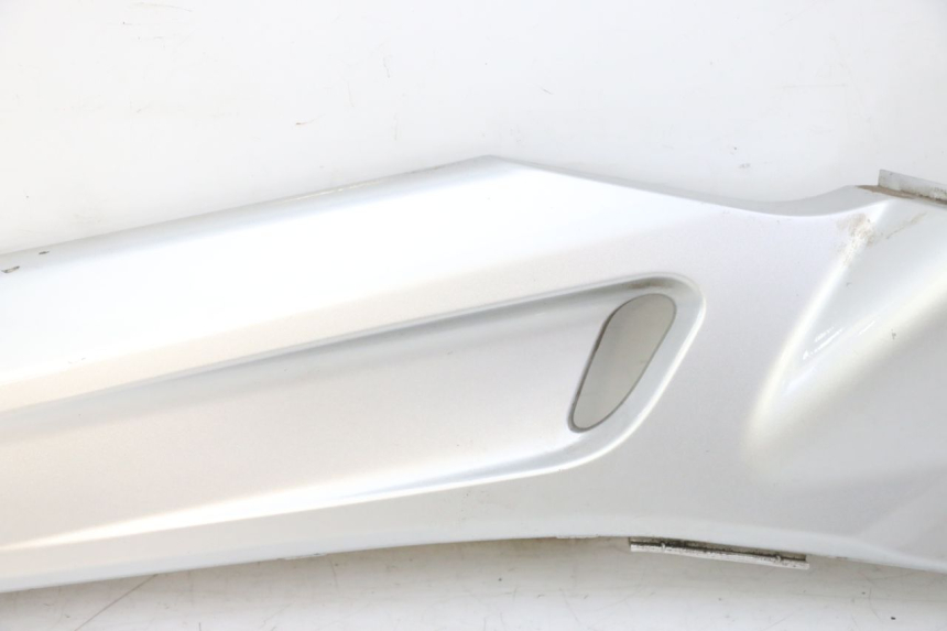 photo de LEFT MIDDLE FLOOR PANEL YAMAHA X-MAX XMAX 250 (2006 - 2009)