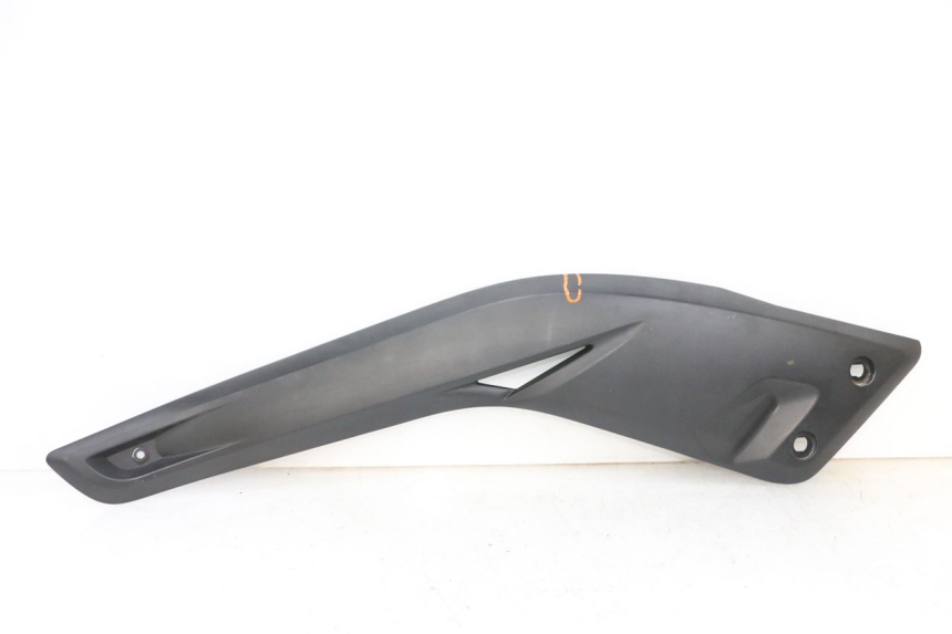 photo de LEFT MIDDLE FLOOR PANEL YAMAHA X-MAX XMAX 125 (2010 - 2013) - Main view