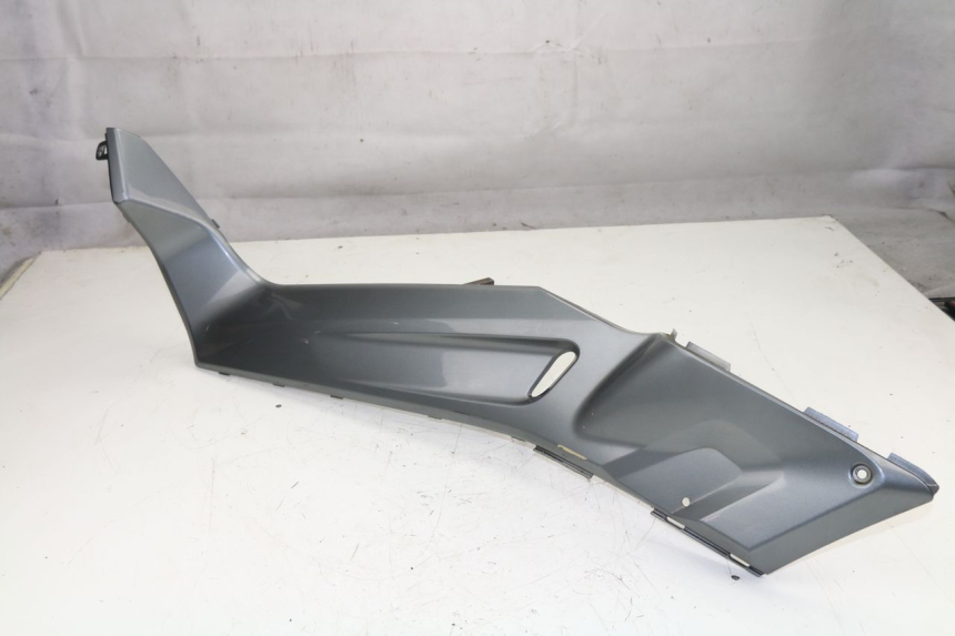 photo de LEFT MIDDLE FLOOR PANEL YAMAHA X-MAX XMAX 250 (2006 - 2009)