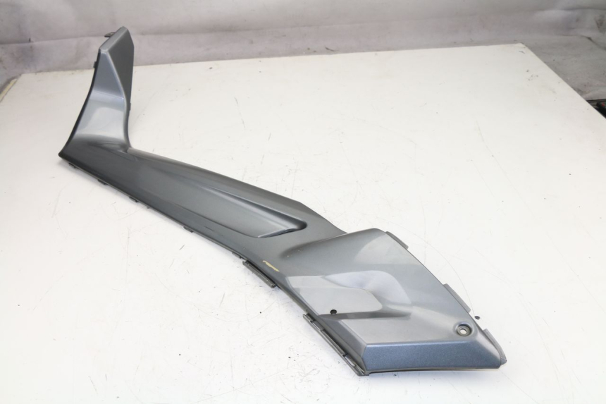 photo de LEFT MIDDLE FLOOR PANEL YAMAHA X-MAX XMAX 250 (2006 - 2009)