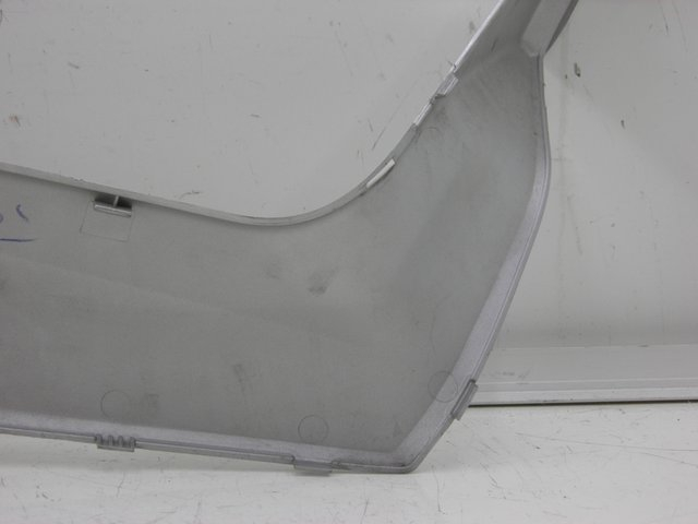 photo de LEFT FOOTREST BRACKET YAMAHA XMAX X-MAX 125 (2006 - 2009)