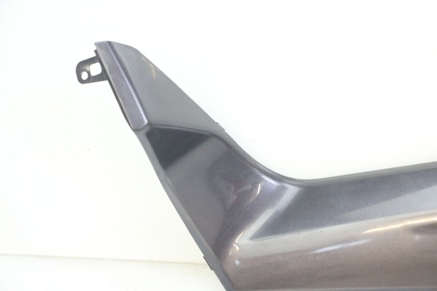 photo de LEFT FOOTREST BRACKET YAMAHA XMAX X-MAX 125 (2006 - 2009)