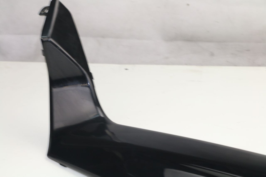 photo de LEFT FOOTREST BRACKET YAMAHA XMAX X-MAX 125 (2006 - 2009)