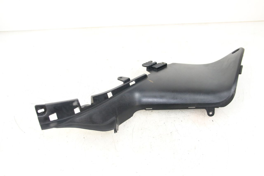 photo de LEFT MIDDLE FLOOR PANEL YAMAHA XP T-MAX TMAX 500 (2004 - 2007)